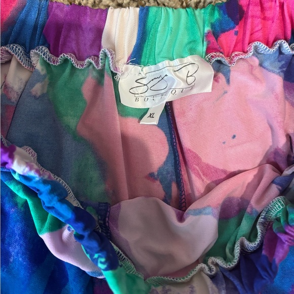 Short Set - Picture 7 of 7